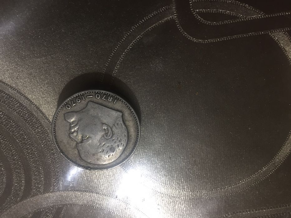 Продам монету