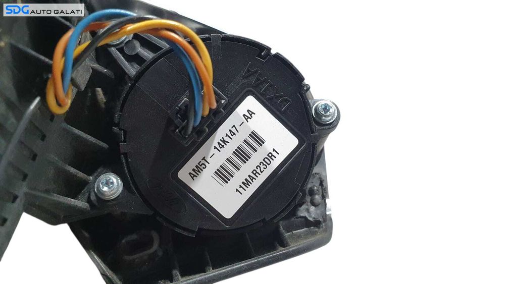 Airbag Volan Cu Comenzi Exfoliat Ford Focus 3 2010 - 2015 Cod AM51-R042885-BEN AM5T-14K147-AA AM5T-14K147-BA [L6188]