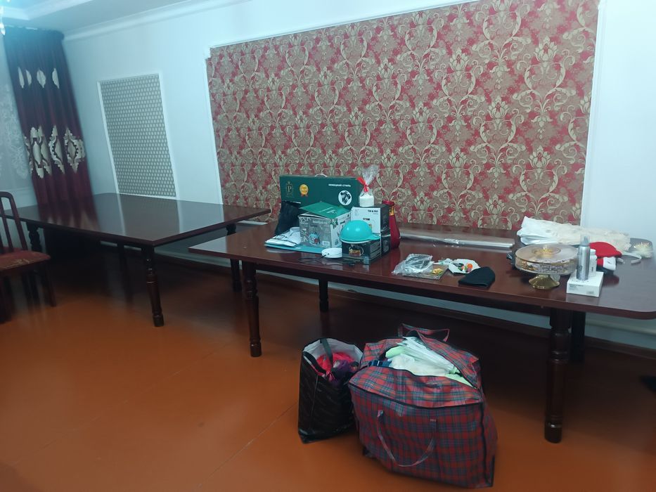 Стол по 2,5 2шт 5метров