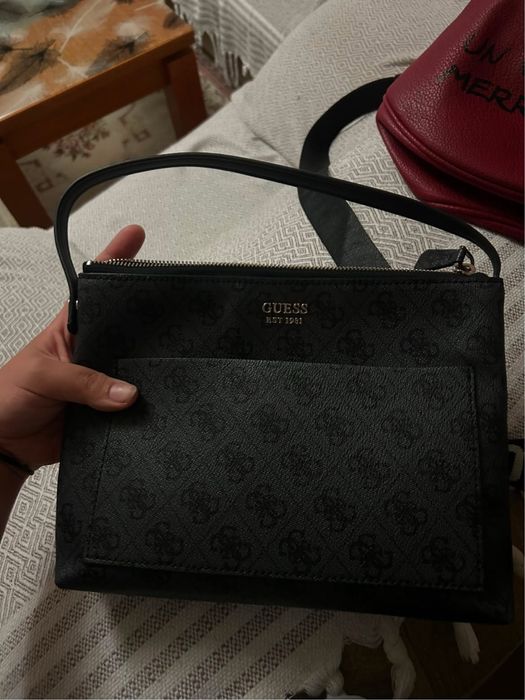 Дамски несисер/чанта guess