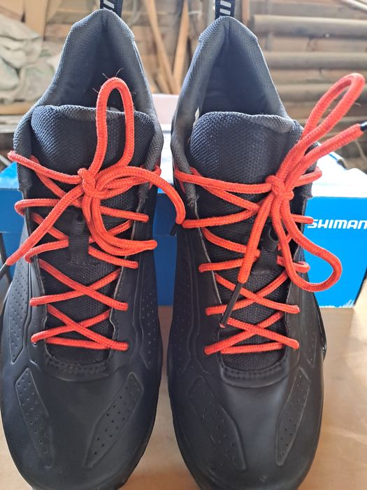 Продам контактные туфли с педалями