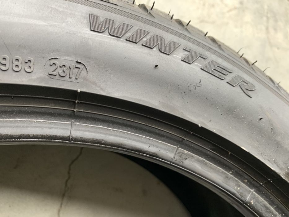anv M+S  245/45/19 Pirelli