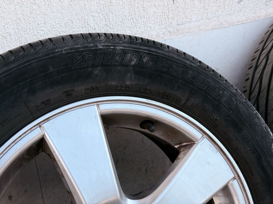 Алуминиеви джанти 16" 5х105 за Chevrolet Cruze / Opel + 8 бр. гуми 205/60 R16 (Semperit + Bridgestone)