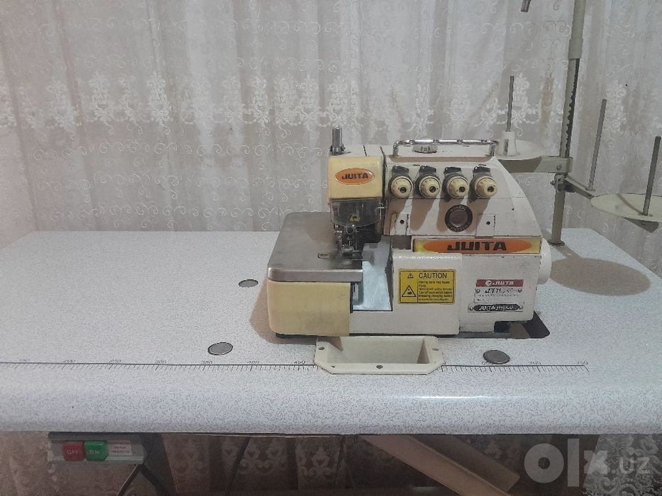 Juita JT766-4F tikuv mashinasi , overlok