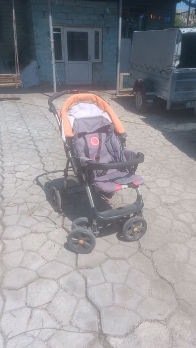 Коляска прогулочная