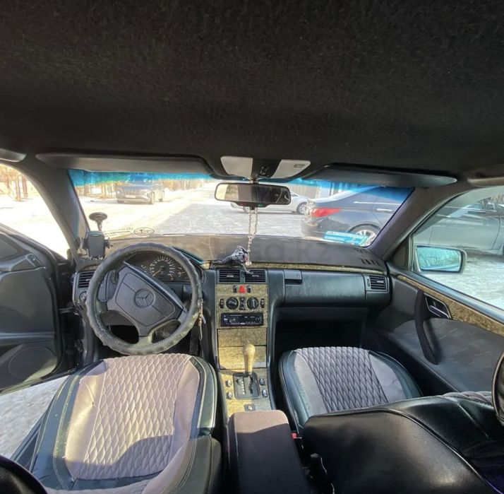 Продаю авто mers w210