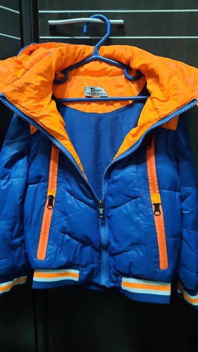 Продам куртку на мальчика