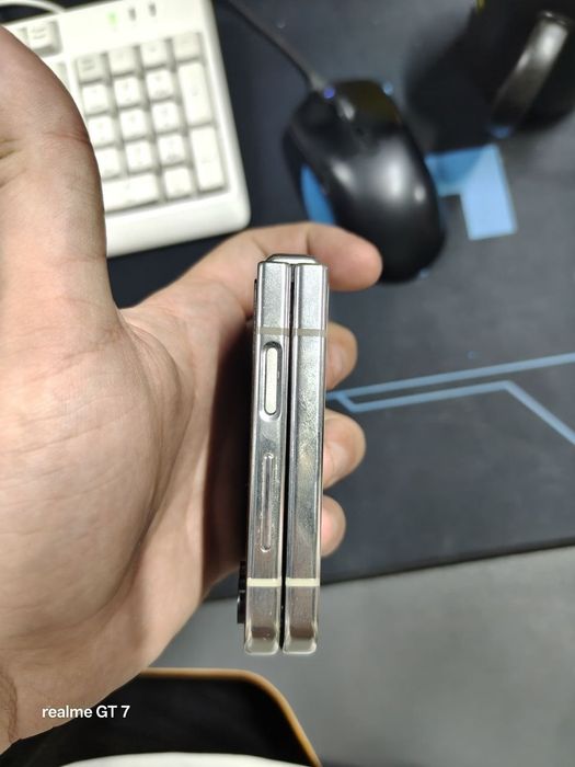Samsung Galaxy Z flip 5 512gb