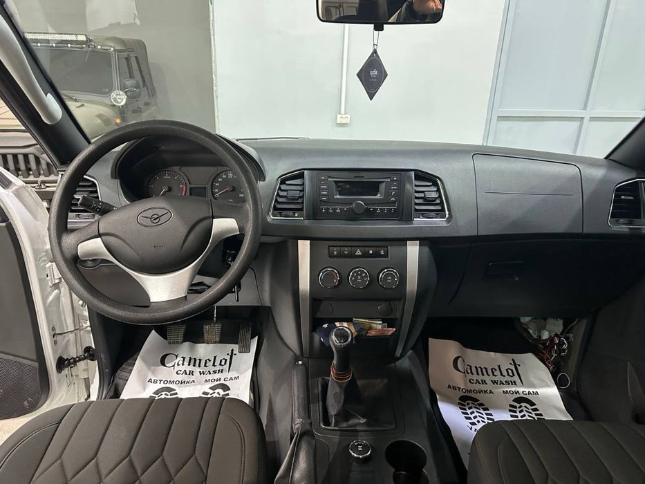 Uaz Patriot 2017 Beliy Svet