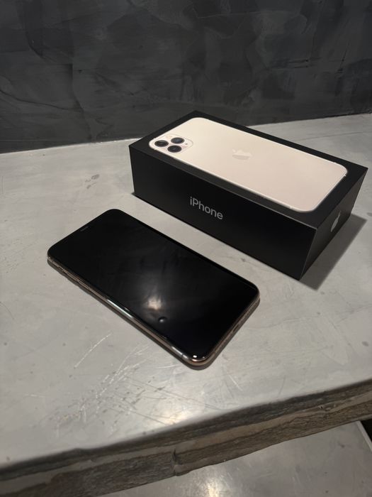 КАТО ЧИСТО НОВ Iphone 11 Pro Max 256 GB