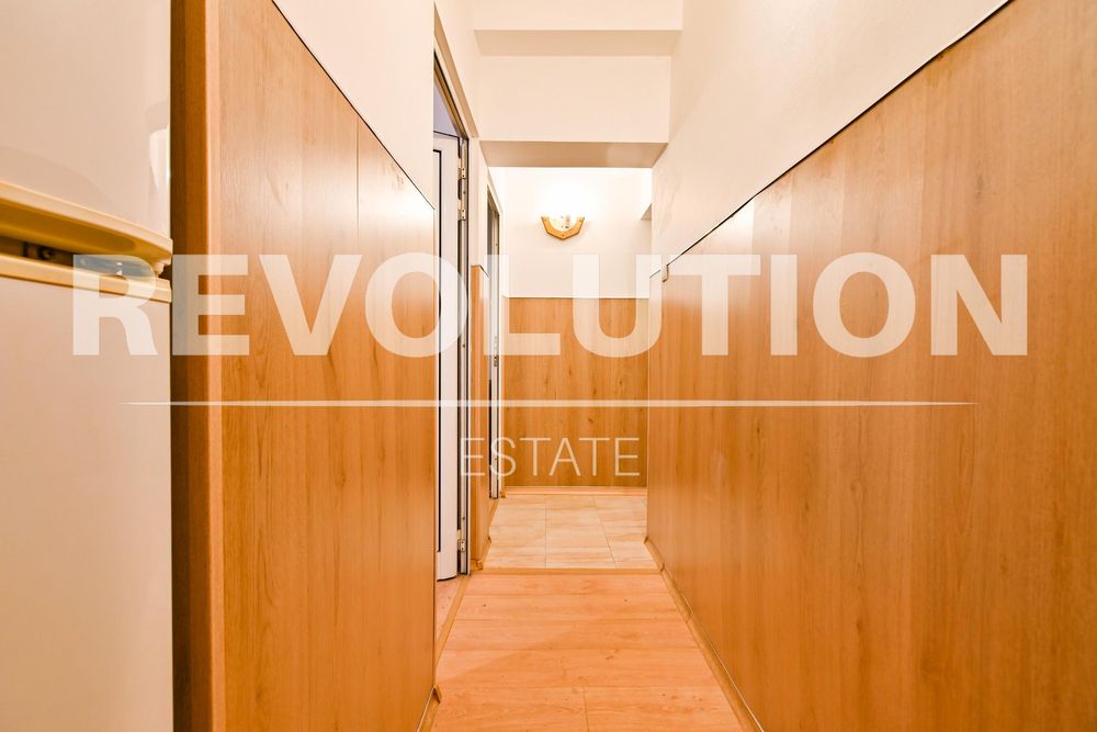 Дава се под наем Тристаен апартамент в София, Лозенец - 75 кв.м за 600 € - Снимка #10