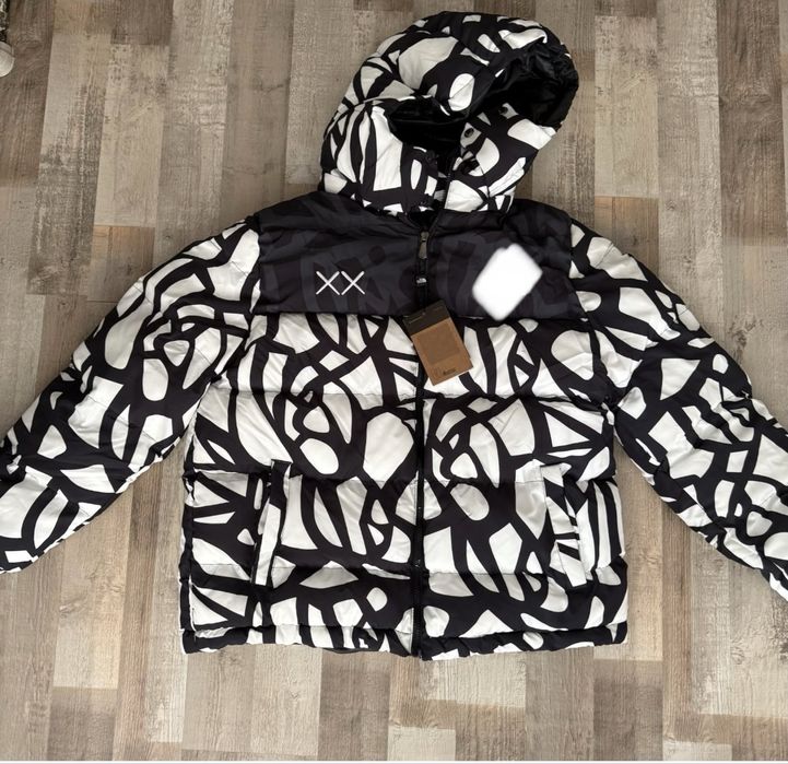 Geaca groasa 250 de lei  s l xl xxl