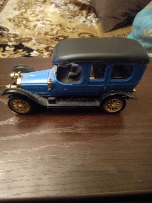 Продам масштабную модель СССР 1:43 "РУССО-БАЛТ"