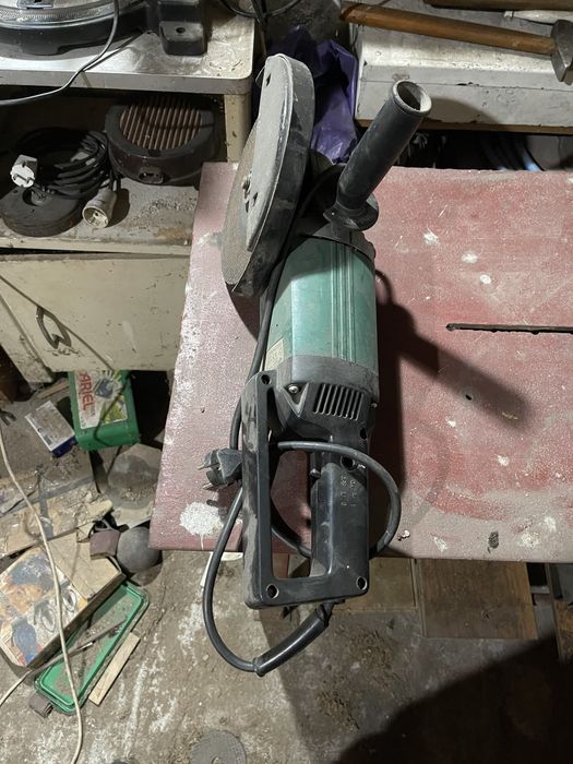 Polizor unghiular si freza pentru canturi