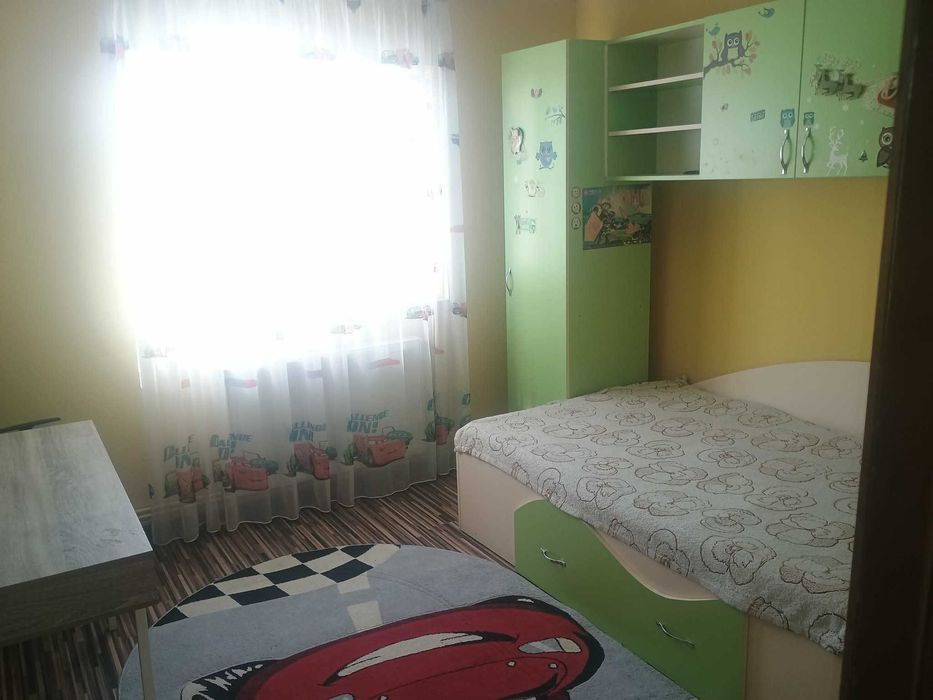 De vinzare apartament cu 3 camere
