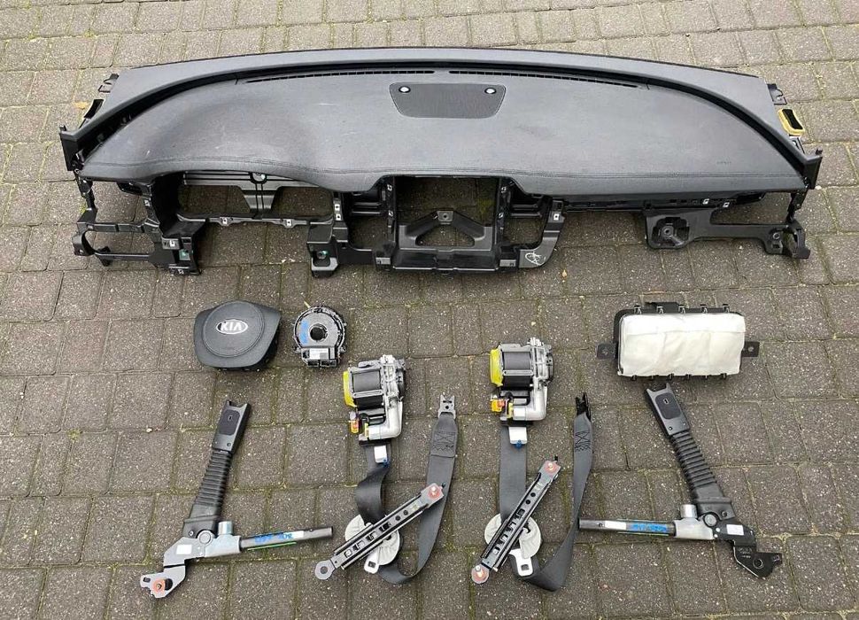 Арматурно табло аирбег колани airbag Kia Sorento III 3