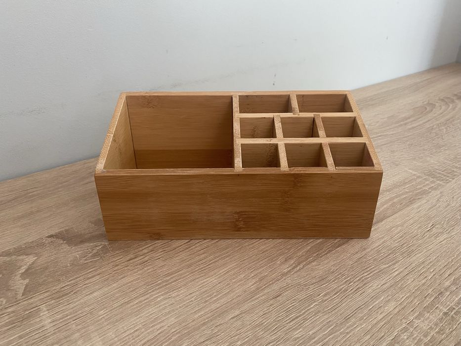 Органайзер за грим и козметика с 9 отделения