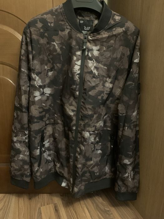 Ветровки и кофты мужские