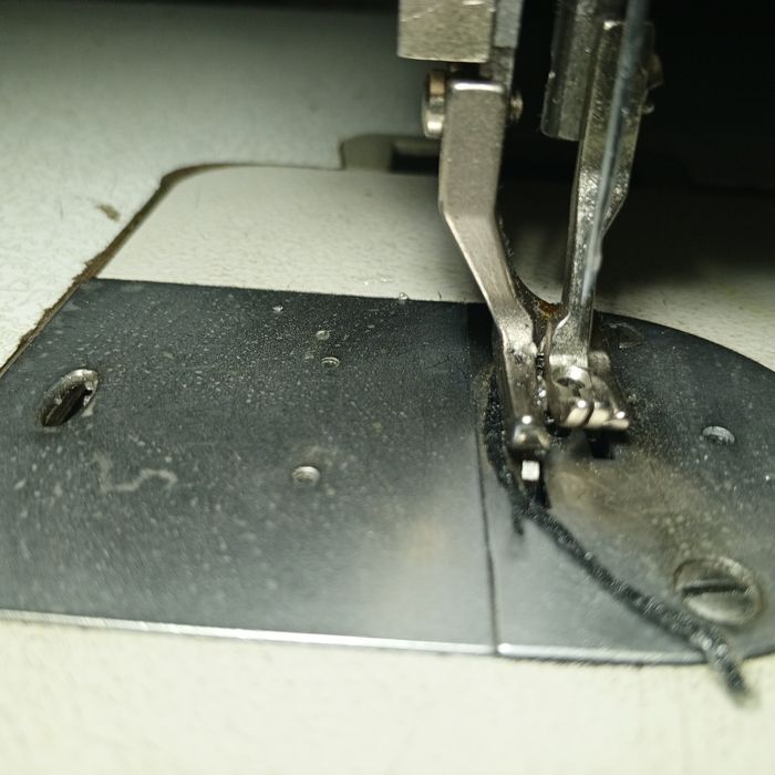 Промышленная швейная машинка