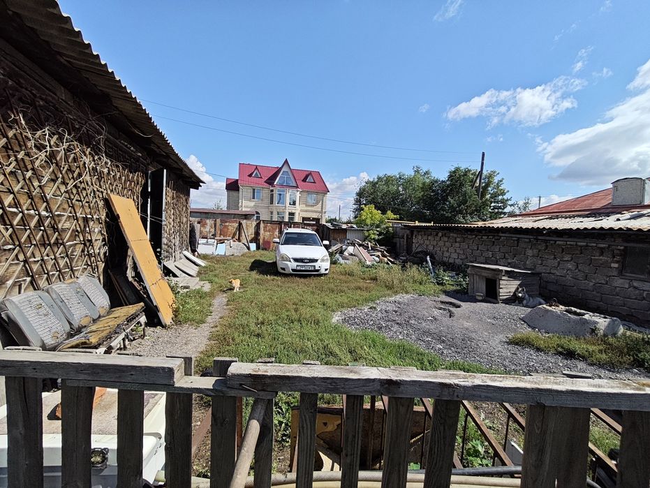 Продам дом с большим участком