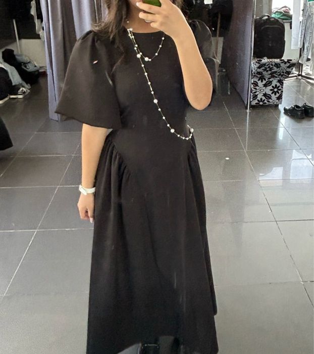 Вечерное черное платье