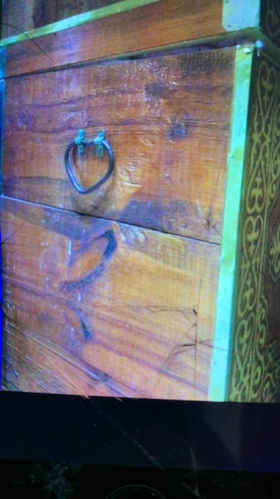 Продаю деревянный сундук