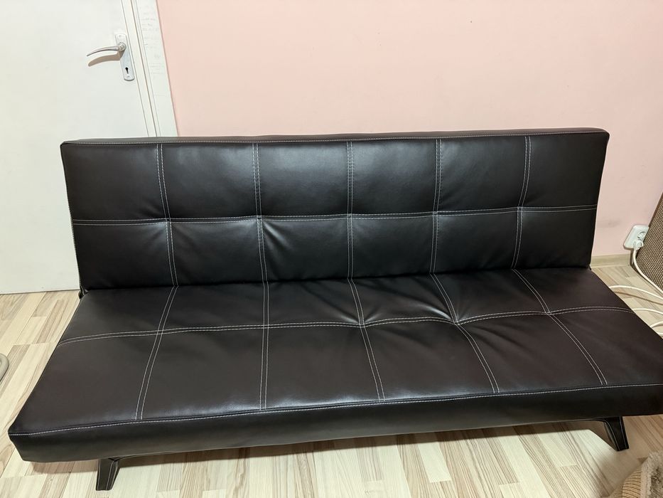 Vand canapea extensibila din piele ecologica