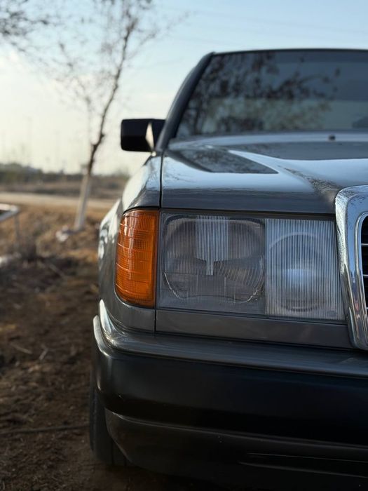 Mercedes benz w124