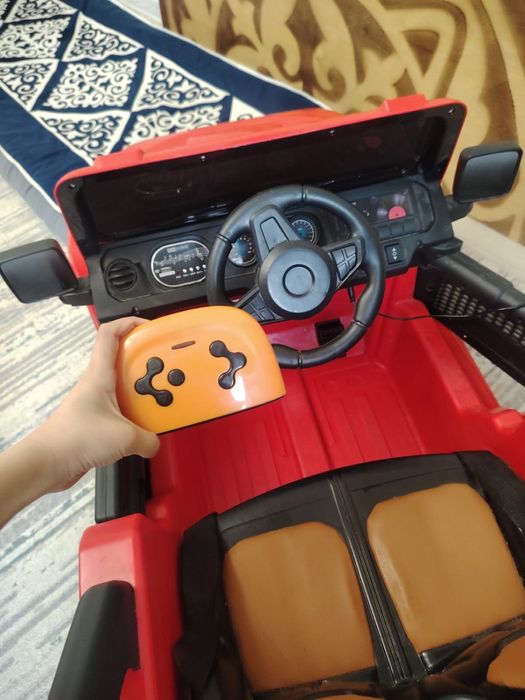Продам детскую машину