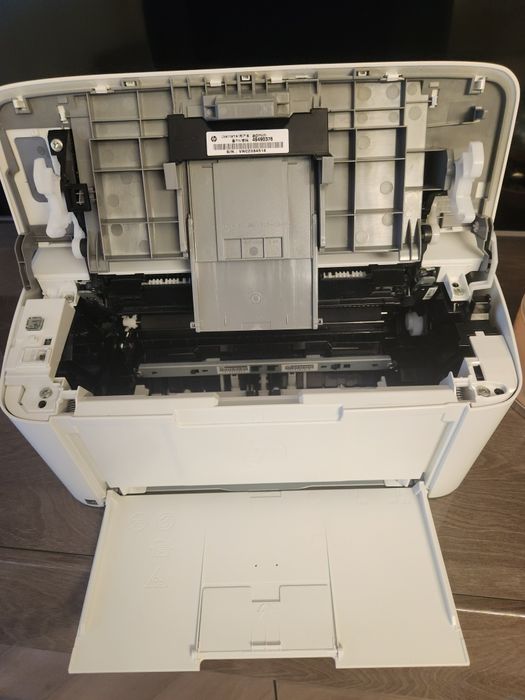 Imprimanta laser monocrom HP LaserJet M110we, HP+, HP Instant Ink, Wireless, A4