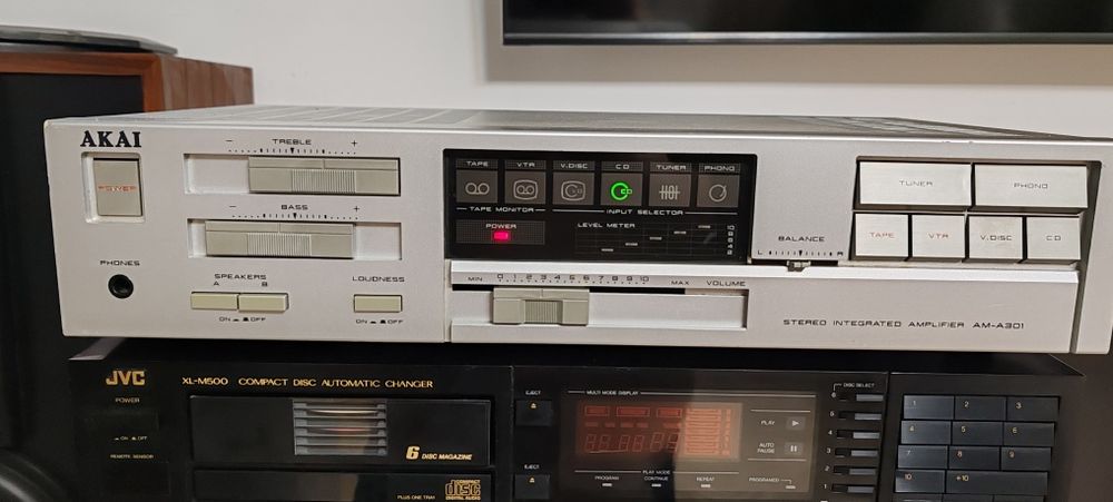 Amplificator Akai AM-A 301