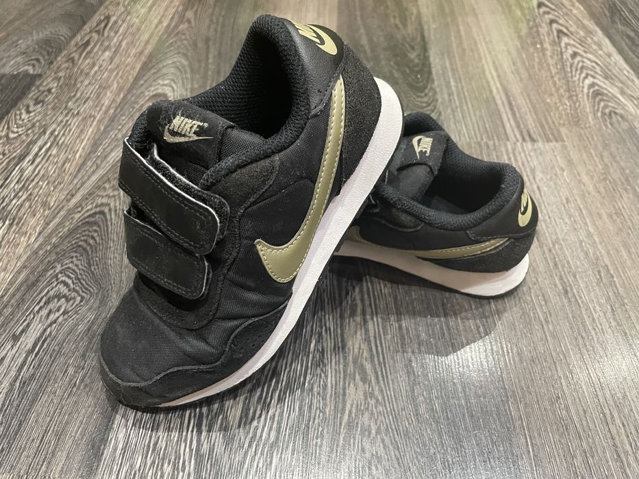 Маратонки Nike i Ponki