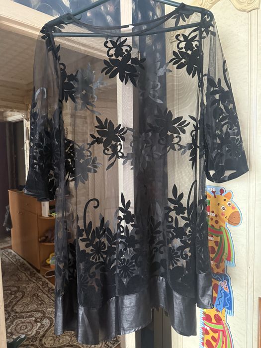 Платья вечерние