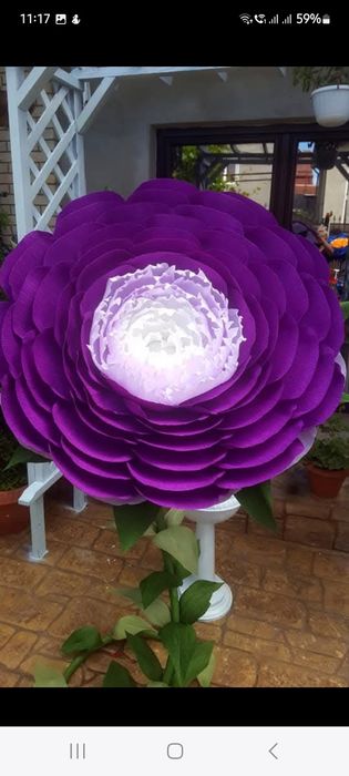 De vanzare ornamente.