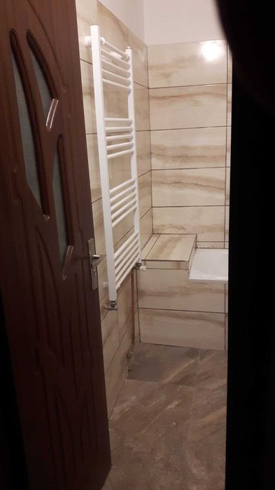 Apartament decomandat 2 camere+living,direct proprietar,zona buna