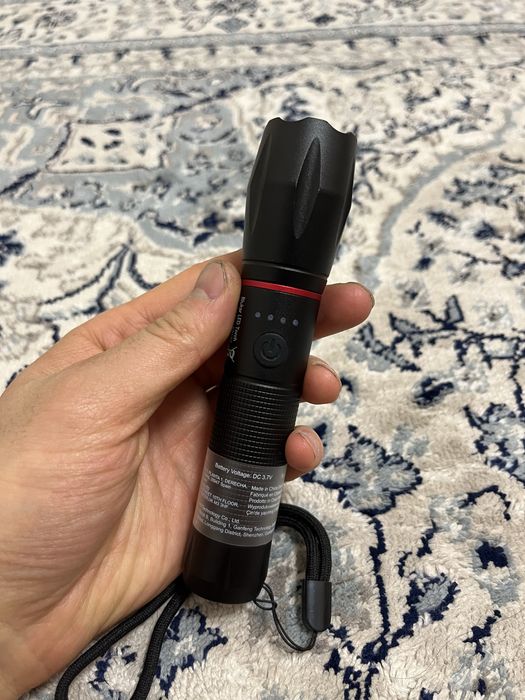 Продаю фонарь Blukar