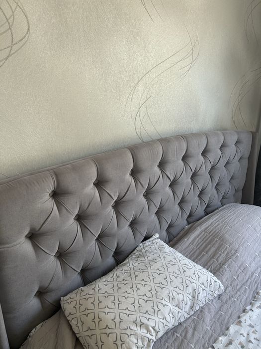 Кровать двуспальная