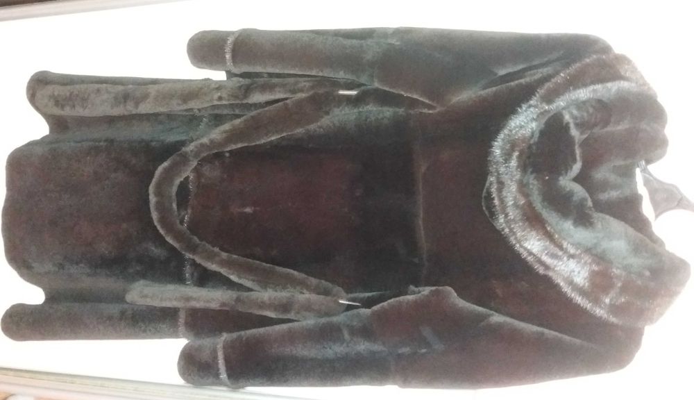 Продам шубу, мех-стриженый бобер