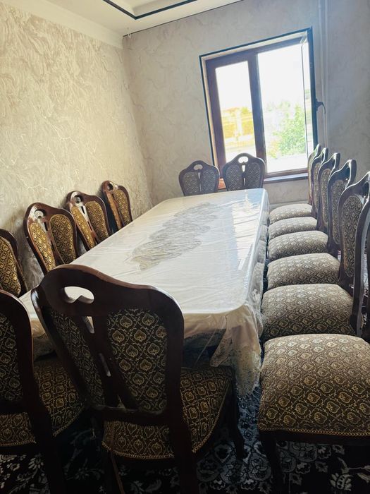 Стол стул для гостиной