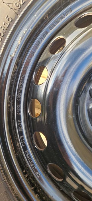 Гуми с джанти 185 65 15