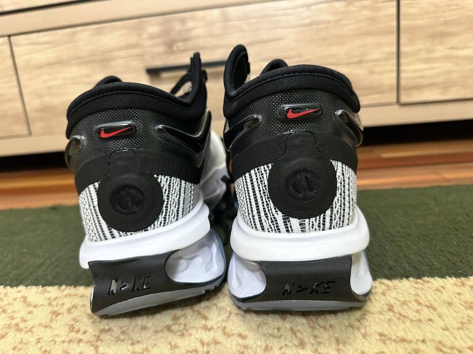 Продам Фирменный Кроссовки Nike для занятия  Профессионально Волейболу