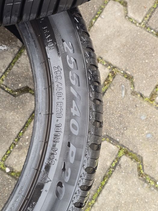 255 40 20 Pirelli