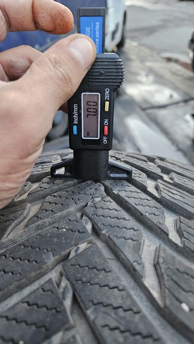 Гуми 235 60 17 нокиан