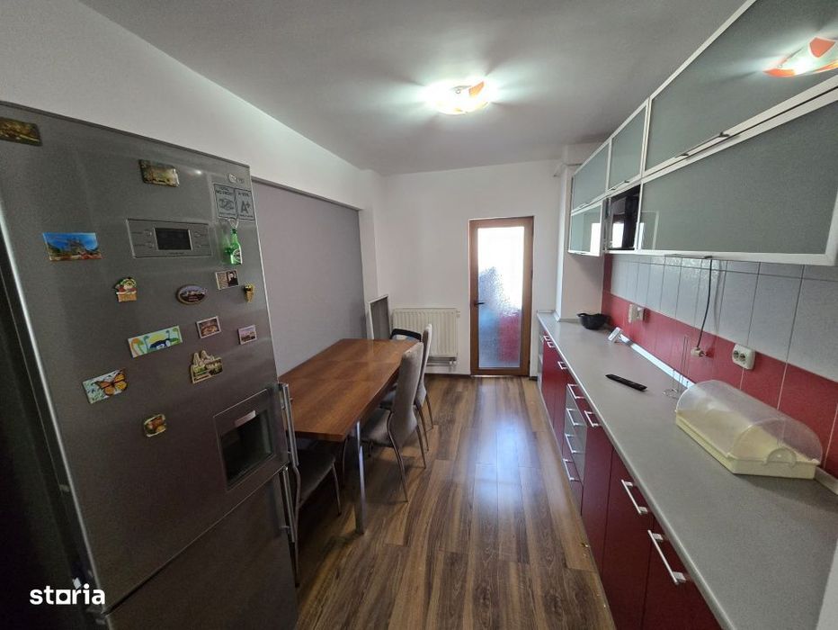 Apartament 3 camere Trivale, decomandat, mobilat, utilat - etaj 2