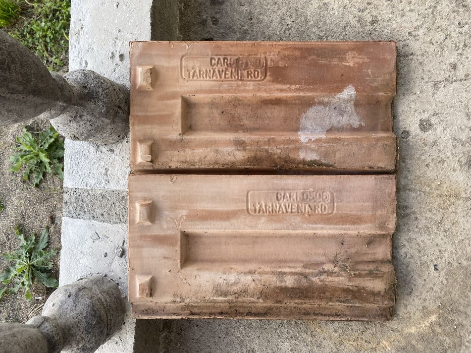 Vând țiglă de târnăveni