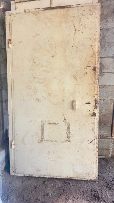 Темір есік сатылады 2 (штук) дана