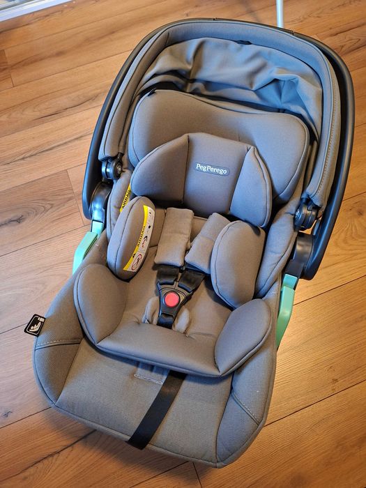 Столче за кола Peg Perego Primo Viaggio Lounge + въртяща база Base Giro