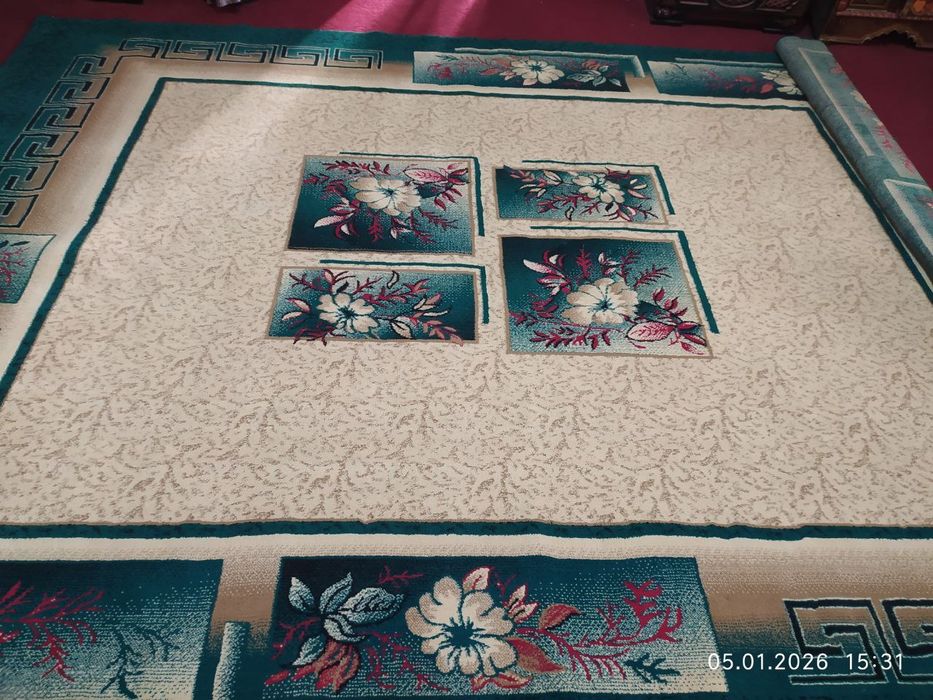 Гиламлар сотилади 3дона
Кизил 2.5×4.