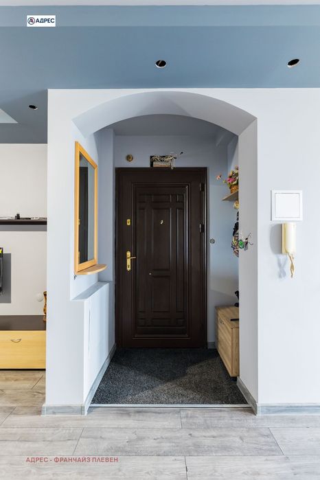 Продава се Тристаен апартамент в Плевен, Широк център - 85 кв.м за 1883 €/кв.м - Снимка #11