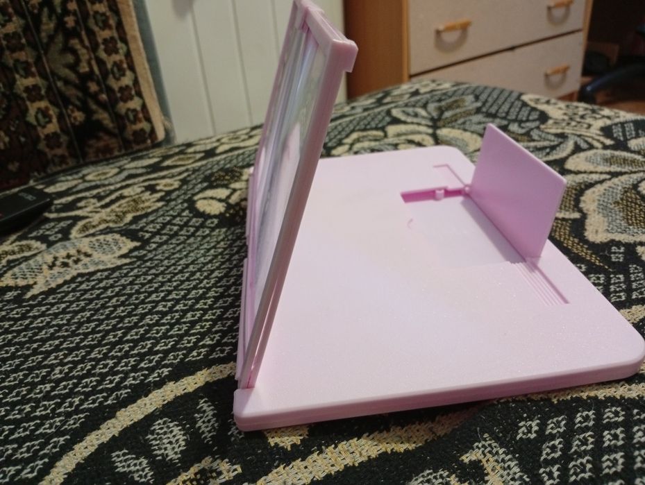 Подставка с увеличенным экраном для телефона